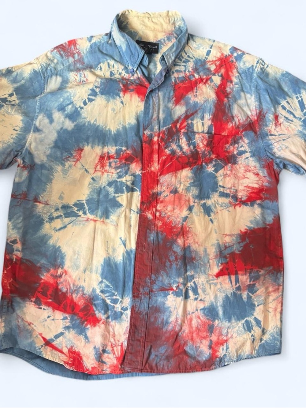 Eddie Bauer Tie Dye Red White Blue Short Sleeve Button Up Shirt Size L